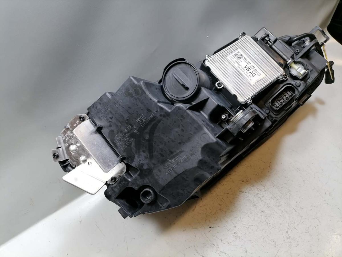 VW Passat B9 original Scheinwerfer links LED Bj.2024